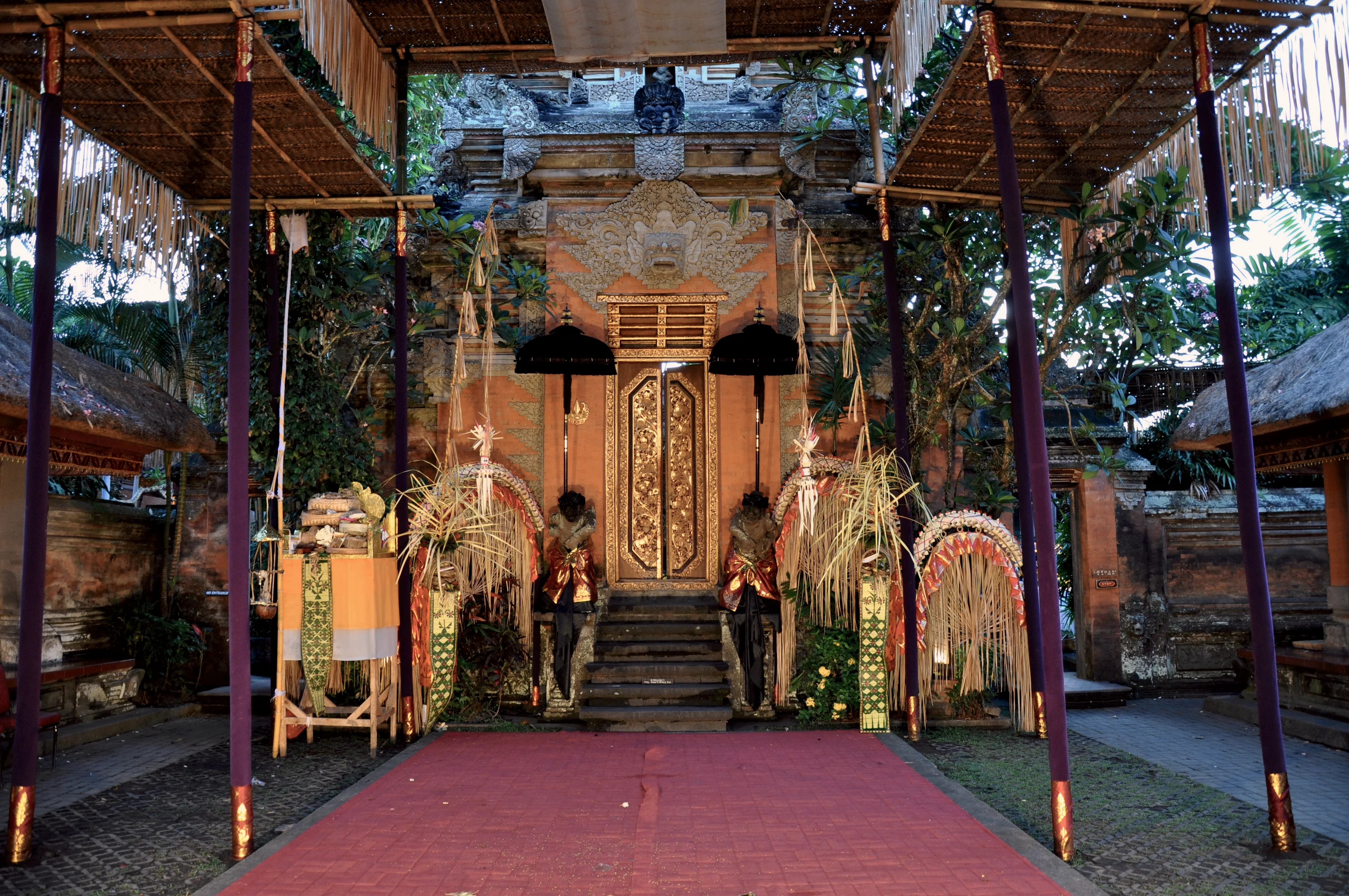 The gate of Ubud Palace